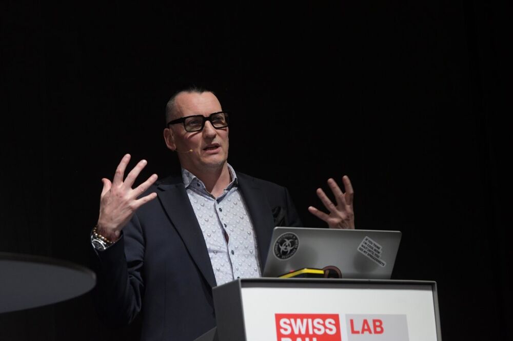 Im Anschluss an das Referat von Stefan Cadosch gab Daniel Hunziker, keeValue AG, Business Development eine Demonstration der Tools von keeValue.